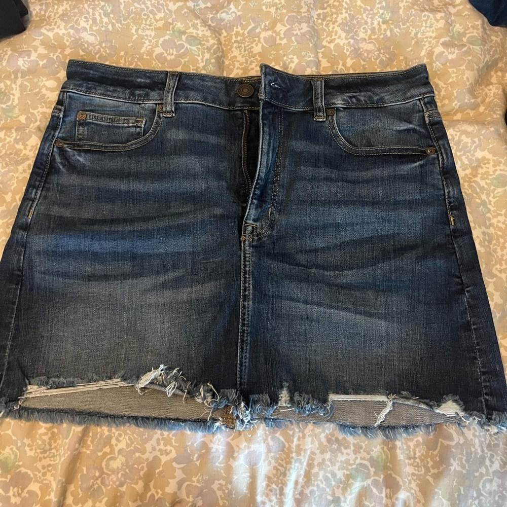 AE jean skirt never worn